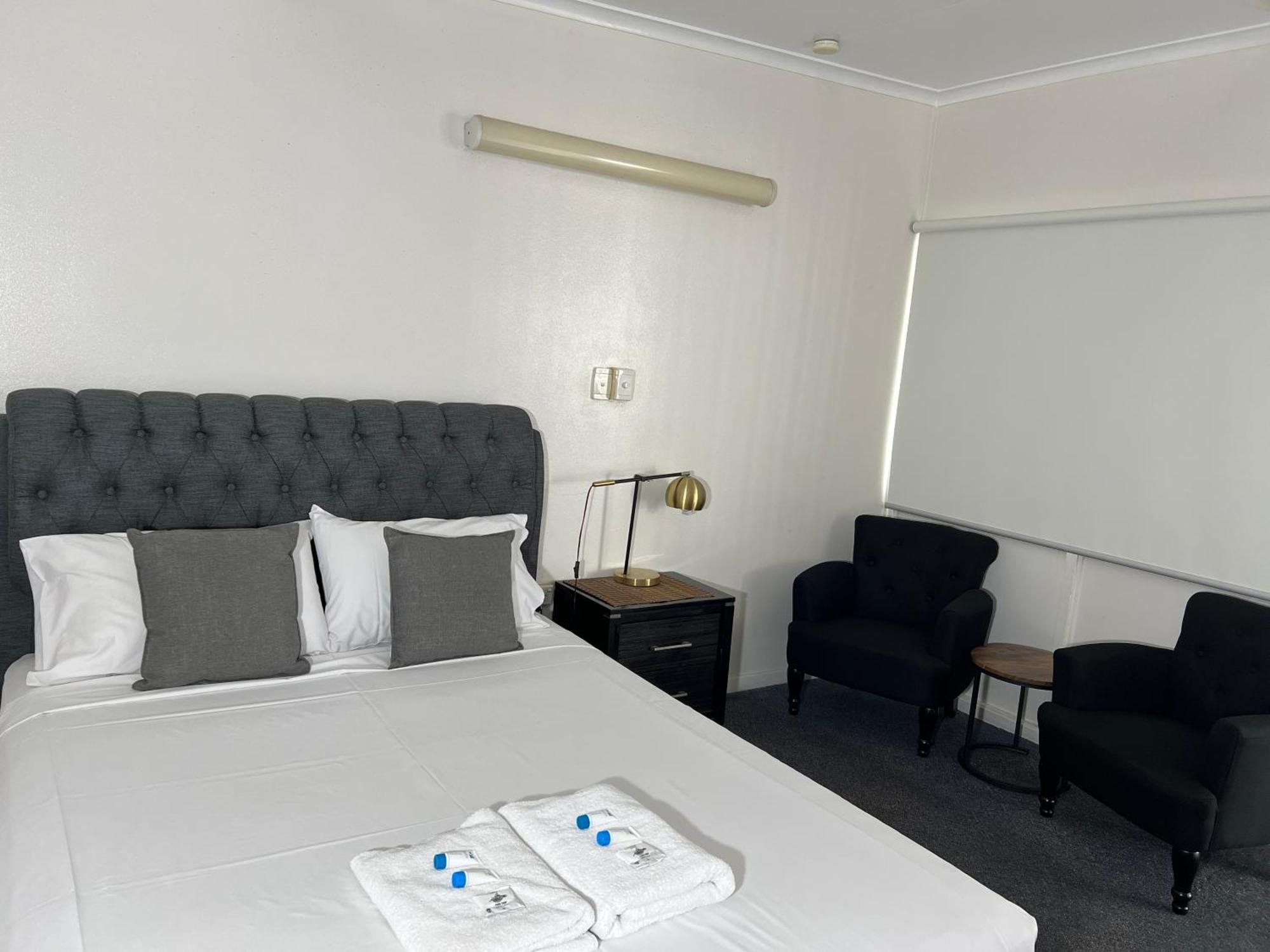 Shell Motel Боуэн Экстерьер фото
