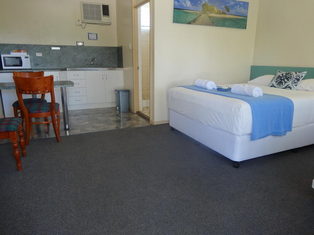 Shell Motel Боуэн Экстерьер фото